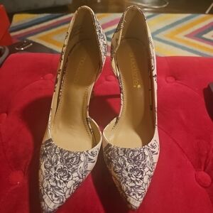Shoedazzle Women's Size 6 pumps Annakay Tattoo Print Cream Navy 4" Heel